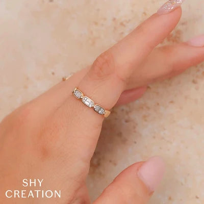 Shy Creation .29ctw Diamond Band