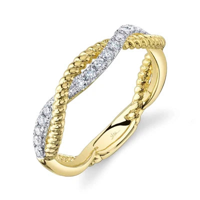 Shy Creation .22ctw Diamond Twist Band