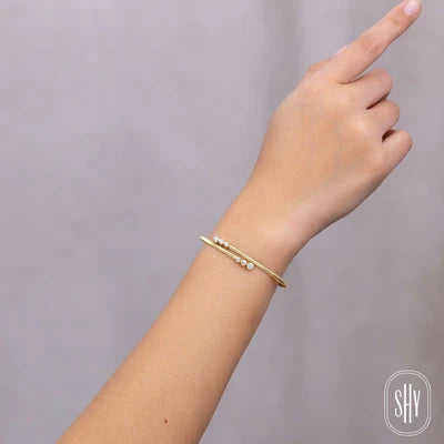Shy Creation .58ctw Diamond Bezel Bangle