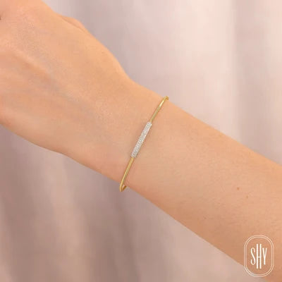 Shy Creation .16ctw Diamond Bangle