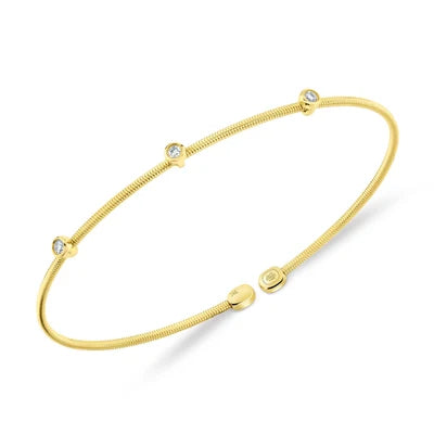 Shy Creation .09ctw Diamond Bezel Bangle