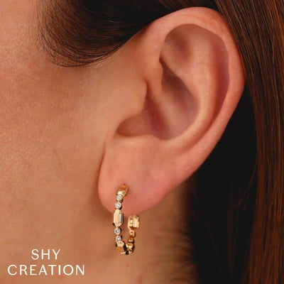 Shy Creation .12ctw Diamond Hoop Earrings