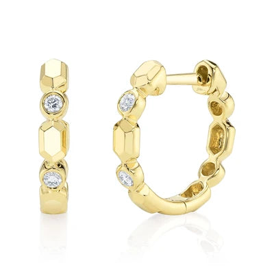 Shy Creation .08ctw Diamond Hoop Earrings