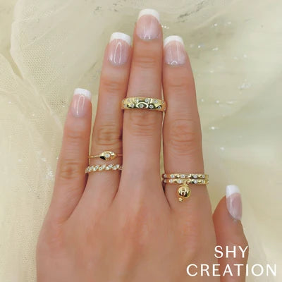 Shy Creation .07ctw Diamond Bezel Band